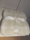 021-001 Woven Workz Manchester Throw Cream