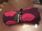 0667545904110 Victorias Secret New Flirt Blanket Throw Lips Kisses