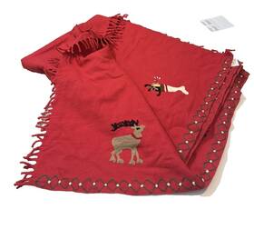 81568 4 Corners Chandler Wool Embellished Throw Christmas Tree 54x70 Inch Santa Red