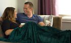 600074996904 Higher Comfort Luxuriously Soft Premium Throw Blanket Green
