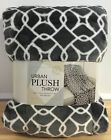 778267180352 Nemcor New Life Comfort Urban Plush Throw Blanket