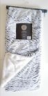 783048997364 White Vince Camuto Throw Blanket In Polyester