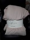 809201704058 Charisma Queen Blanket 98