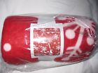 83462 Design Imports Printed Fleece Throw Red With Snow Flurry Pattern