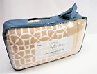 850282005541 Charisma Down Alternative Blanket