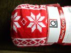 888252935666 Livingquarters Snowflake Micro Cozy Red