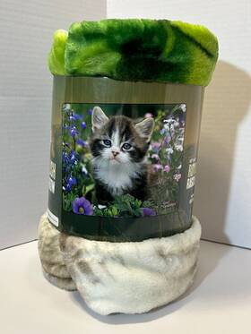 American Heritage 087918421448 Royal Plush Rashel Throw 50x60 Inch Kitten/flowers