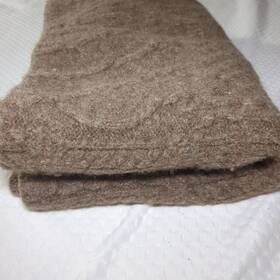 A189001-one Aran Woollen Mills Traditional Irish Cable Knit Ivory Wool Throw From Blarney Woolen