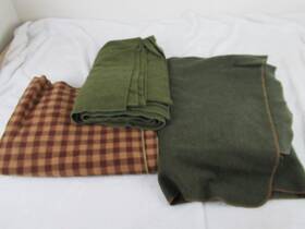 Arcturus Camo 855142008199 Lot Of 3 Wool Blankets...arcturus 80% Us Army 3-3/4 Lbs And Brown Plaid
