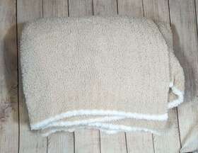 Barefoot Dreams 808460113632 Cozy Chic Contrast Tip Blanket Beige Soft 45 Inch X 60