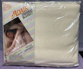 Beacon 042973000960 Vintage Adair Thermal Weave Blanket Virgin Acrylic 102 Inch X90 Queen/king
