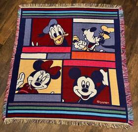Beacon 042973733622 Vintage Mickey Minnie Donald Goofy Throw Blanket Usa 50 Inch X 60 Afgan Tapestry