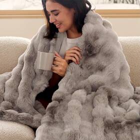 B0f5ncrz79 Bedsure Gentlesoft Fluffy Fuzzy Twin Blanket Soft Cozy Fleece Faux Fur