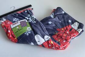 Berkshire 032281194536 Peanuts Holiday Snoopy Christmas Lighted Doghouse Soft Plush Throw Blanket New