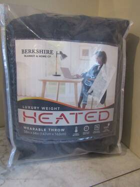Berkshire 198062167554 Nib Heated Velvety Plush Wearable Throw With Extra Long Cord 58 Inch X64