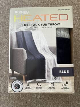 Berkshire 198062851156 Luxe Faux Fur Heated Throw Color Blue Size 50 In X 60 New