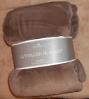 Berkshire Life Brown Ultralush Queen Blanket New In Package 791551173137