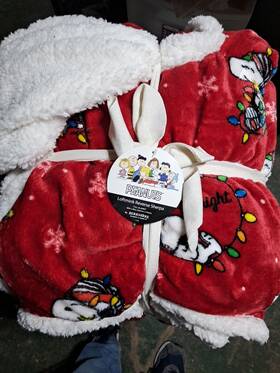 Ht759e Berkshire X Peanuts Loftmink Reverse Sherpa Blanket Full 85 Inch 80 New With Tags