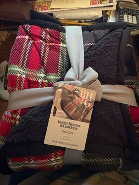 Bhf401324022005 Better Homes And Gardens Velvet Plush Throw 50 X 60 In Holiday Plaid