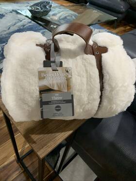 Better Homes & Gardens 197502039635 And Ivory White Oversized Throw Blanket 50inx72in
