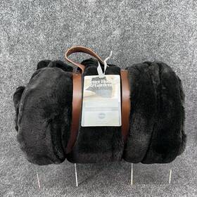 Better Homes & Gardens 197502039642 And Oversize Reversible Black Faux Fur Throw 50x72 New