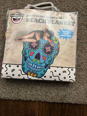 47423-fl2 Big Mouth Inc. 188561000179 Giant-sized Sugar Skull Beach Blanket - New 66.5 Inch X 52 #47423-fl2