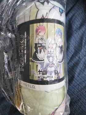 Rezbl31320 Bioworld Re Zero Throw Blanket