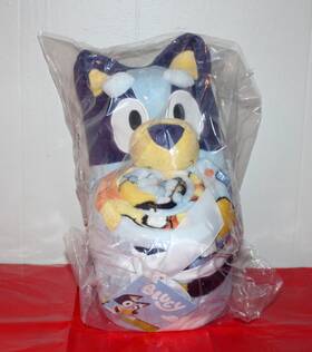 Bluey 032281816087 Pillow And Throw Blanket Blue New Measures 40 Inch X 50