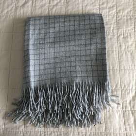 Boll & Branch 840103734088 And Gray Plaid Fringe Alpaca Throw Blanket