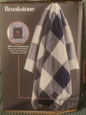Brookstone 042075643218 Cozy Heated Plush Throw Heat 4 Settings Built In Controller