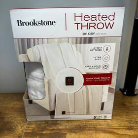 1560301 Brookstone Heated Throw Blanket 50x60 Cream White 4 Heat Settings Auto-off