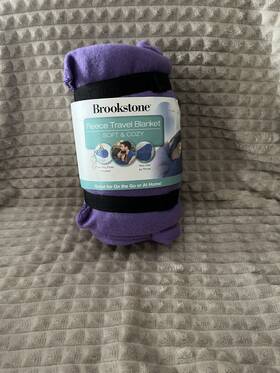 966372 Brookstone New Fleece Travel Blanket Soft Unisex Large 50 Inch X60 Purple
