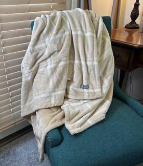 C22.2no.101 Brookstone Plush Electric Heated Throw Blanket Tan Beige Stripe 60 Inch X49 No Cord