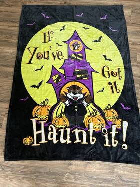 Buc-ee S 192484063357 2023 Halloween Limited Edition Plush Throw Blanket 50 Inch X70 Bucees