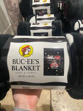 Bucees 192484091473 Valentines Day Blanket Inch Love Is In The Air Buc-ee S 2025 50in X 70in