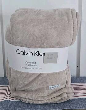 Calvin Klein 883893857506 Oversized Solid Ultra Soft Plush King Blanket Nip