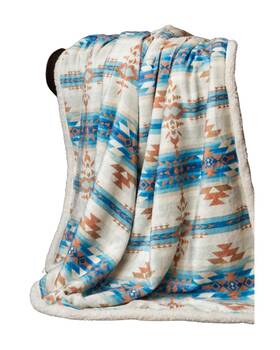 Jw261 Carstens Home Wrangler Stack Rock Southwestern Faux Sherpa Throw -