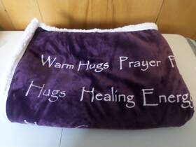 151920 Chanasya Warm Hugs Positive Energy Healing Thoughts Sherpa Throw Blanket