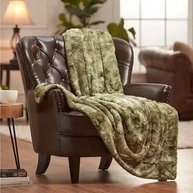 Chanasya 744759503275 Wolf Green Polyester Throw Blanket With Reversible Sherpa Shearling - 50 Inch X 6