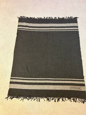 Rn26128 Coach Blanket With Badge Wool Blend Black Grey