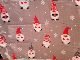 Comfort Bay 430001555788 New Soft Plush Holiday Gnome Design Fleece Throw Blanket 50 Inch X60