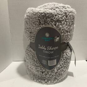 Comfort Bay 841700246646 Teddy Sherpa Throw 50x60 Gray Nwt
