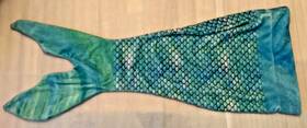 Comfy Tails 506396805203 Mermaid 21 Inch X 44 Throw Blue Green Youth Halloween Costume Blanket