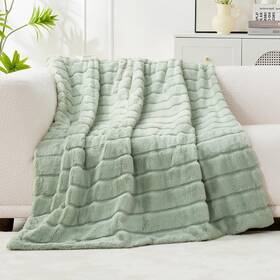 Cozy Bliss 772728726592 Faux Fur Throw Blanket For Couch Soft Plush Thick Winter Blan