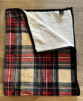 Cuddl Duds 400809909601 Premium Sherpa Throw Red/grn. Plaid 50 Inch X 60 . Super Soft And Cozy