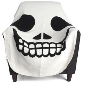 1001040334 Cupcakes And Cream Skull Shaped Goth Throw Blanket Soft Cashmere Halloween 50x60 Inch New
