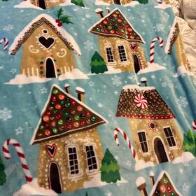 5910 Cupcakes & Cashmere Blue Gingerbread Houses Plush Throw Blanket Holiday 60 X 70 Candy Cane Lane Euc