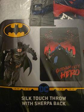 Dc 190604212883 Batman Silk Touch Throw / Sherpa Back 60 Inch X 80