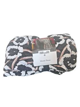 Diane Van Fusterburg 197543907290 Dvf Von Furstenberg Neutral Poppy 50 Inch X 60 Throw Blanket For Target New