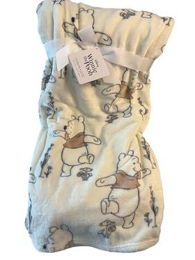 Disney 032281141165 Winnie The Pooh Dancing Spring Cloud Plush Throw Blanket 60 Inch X70 New Disney 032281141165 Winnie The Pooh Dancing Spring Cloud Plush Throw Blanket 60 Inch X70 New